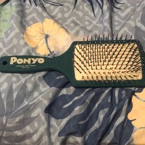 Ponyo STUDIO GHIBLI PONYO HAIR BRUSH